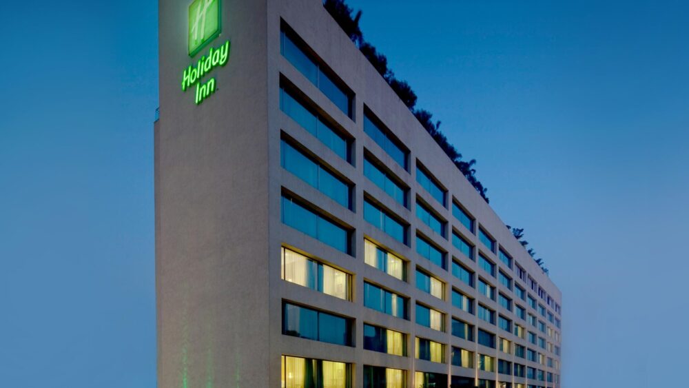 holiday-inn-mumbai-4769768439-4x3
